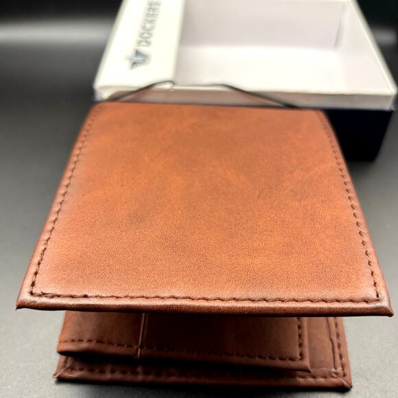 Dockers Men’s Genuine Leather Bifold Wallet 31DP220025 Tan Color NIB - Picture 16 of 17